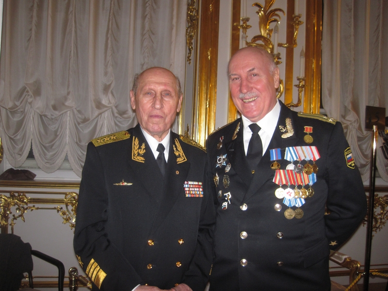 Адмирал Иванов В. П. встречает гостей