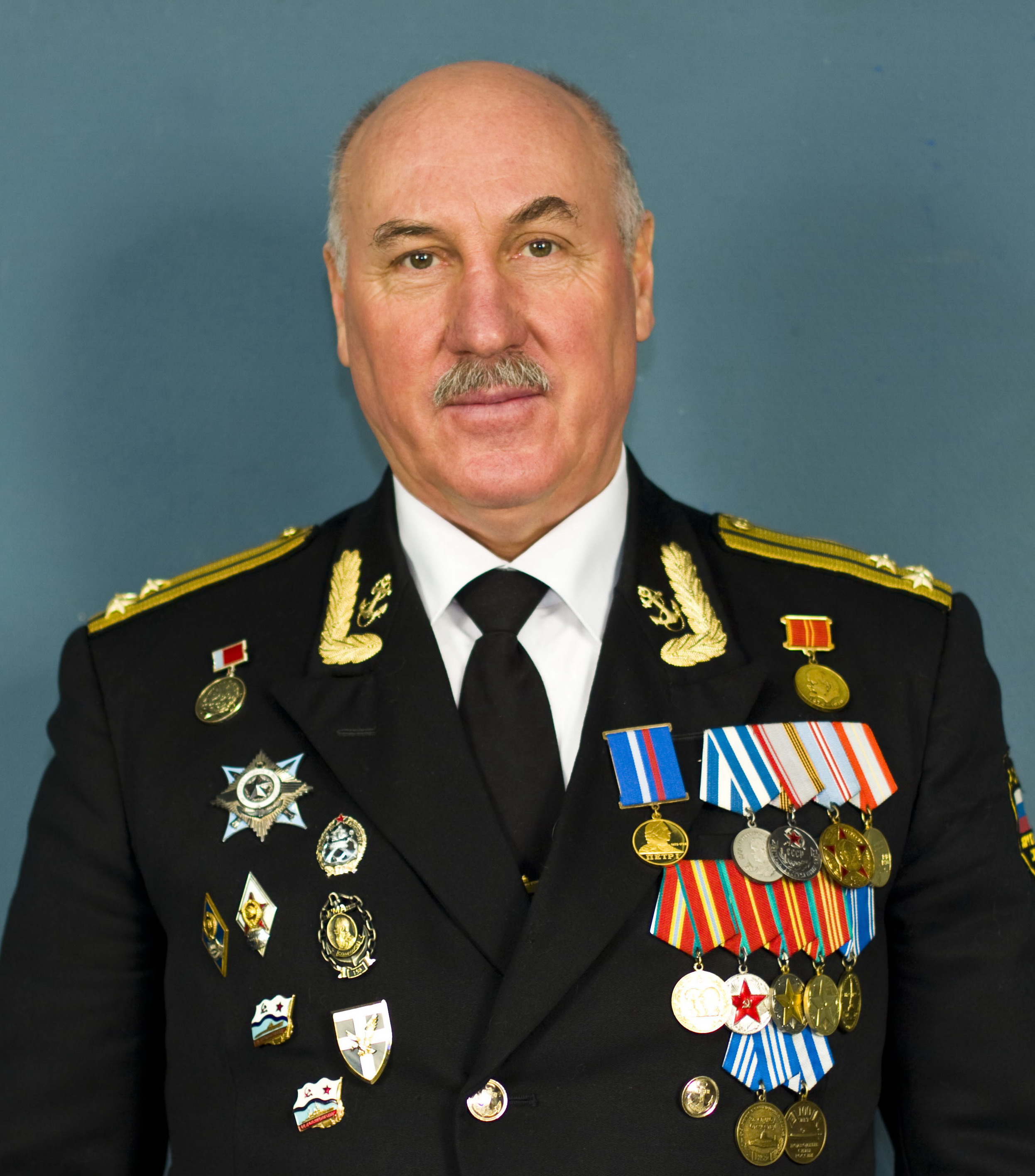 Президент клуба Л. А. Малышев. 2010.