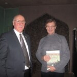 А. Б. Трусов с книгой