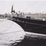 Яхта морского министра "Нева" у своей пристани на Английской набережной С-Петербурга 1911год.